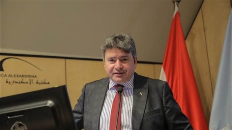 الدكتور طارق العربي