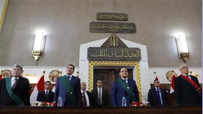 القضاة الجدد يؤدون مراسم حلف اليمين للجلوس على منصة القضاء (صور)