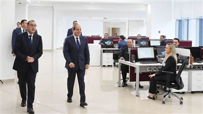 زيارة الرئيس السيسي للمقر الجديد لرئاسة مجلس الوزراء بالعاصمة الإدارية الجديدة × صور