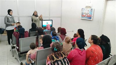 توقيع الكشف الطبي على 1843 حالة خلال قافلة علاجية بقرية بني حسن بالمنيا