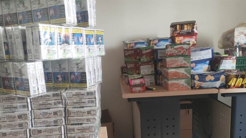 ضبط 3000 قطعة حلوى