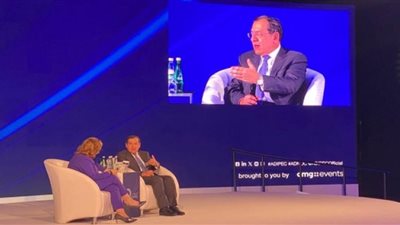 وزير البترول يؤكد أهمية الانتقال تدريجيا من الطاقة التقليدية إلى المتجددة