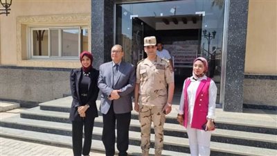 وحدة التضامن الاجتماعي بجامعة الوادي الجديد تشارك رعاية الطلاب باحتفالات أكتوبر المجيد