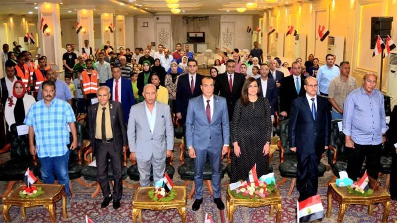 البحيرة تحتفل بالذكري