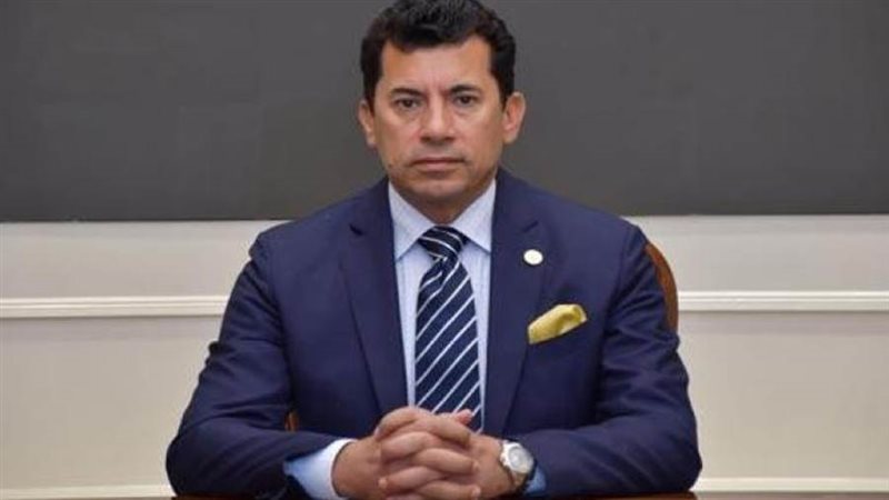 وزير الشباب والرياضة