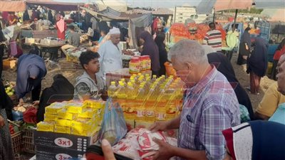 تحرير 120 محضرًا متنوعًا خلال حملات على المخابز البلدية والأسواق بكفر الشيخ