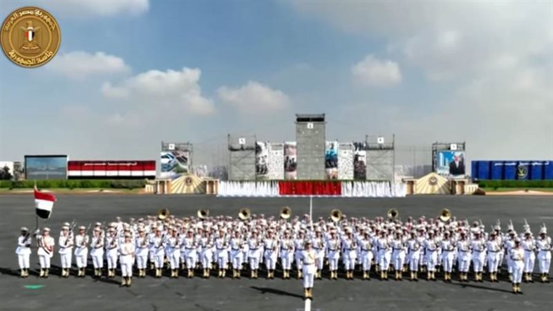 الرئيس السيسي يشهد