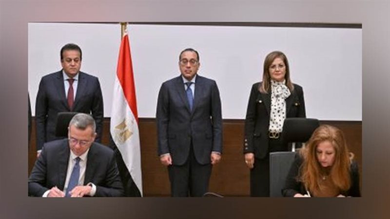 د. مصطفى مدبولي أثناء