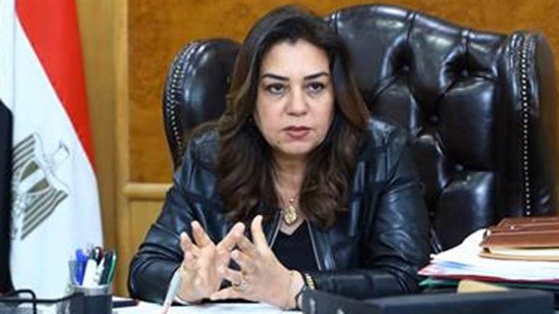 محافظ دمياط الدكتورة