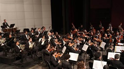 «السيمفوني» يعزف كلاسيكيات موسيقية مصرية وعالمية بدار الأوبرا 