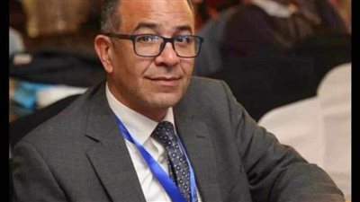 النتائج الأولية.. طارق فتح الباب نقيبًا لأطباء المنيا