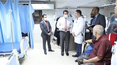 وزير الصحة يتفقد مستشفى صيدناوي للتأمين الصحي بوسط القاهرة