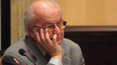 انتصارات أكتوبر| نقيب الأطباء الأسبق يكشف دور الأطباء خلال حرب أكتوبر المجيدة