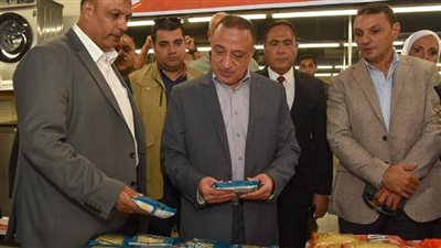 محافظ الإسكندرية يتابع تنفيذ مبادرة تخفيض أسعار السلع الأساسية