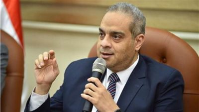 رئيس هيئة الدواء يشارك في احتفالية اليوم العالمي للصيدلي