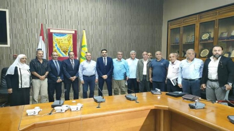 وزير النقل ومحافظ