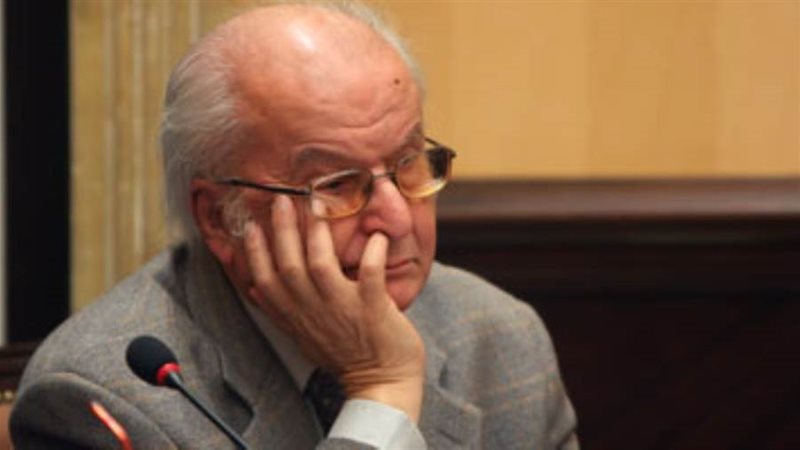 الدكتور حمدى السيد