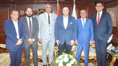 محافظ بني سويف يلتقي مجلس النقابة الفرعية للأطباء الجديد