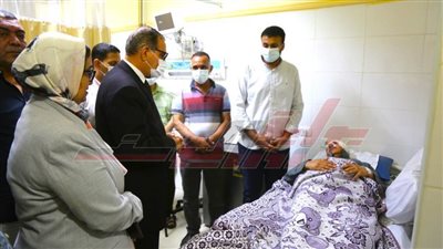 محافظ كفر الشيخ يزور وكيل وزارة الأوقاف بعد تعرضه لحادث