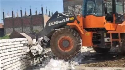 إيقاف وإزالة 213 حالة تعدٍ بالبناء المخالف على الأراضى الزراعية بالمنيا