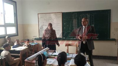 وكيل تعليم كفر الشيخ يتفقد المدارس ويطمئن على انتظام العملية التعليمية