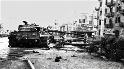 عاجل.. البيان رقم 61 يرصد تلقين العدو علقة موت على أبواب السويس يوم 25 أكتوبر 1973