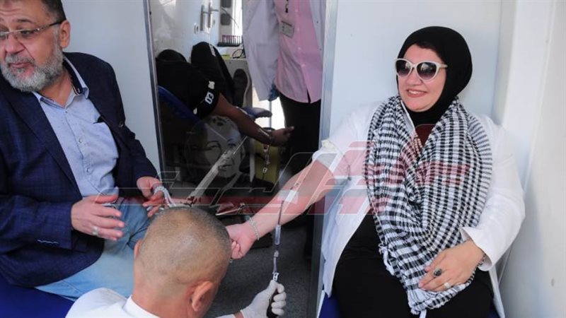 د أماني شاكر تتبرع