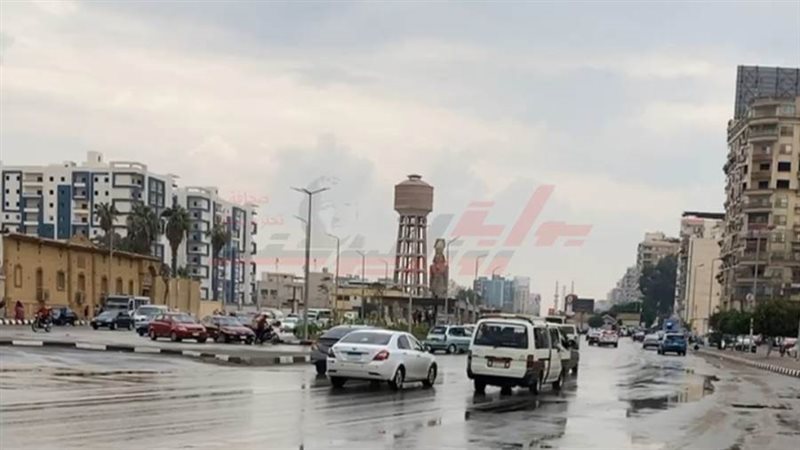 سقوط أمطار بمدينة