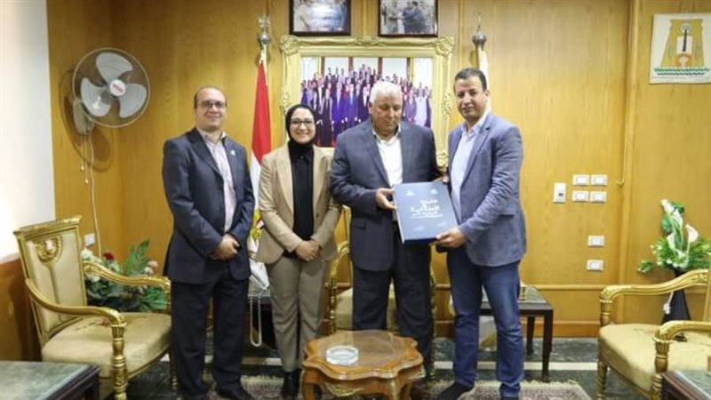 محافظ الوادي الجديد