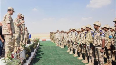 عاجل..وزير الدفاع يشهد تنفيذ المرحلة الرئيسية لمشروع تكتيكي بالذخيرة الحية بالمنطقة المركزية العسكرية