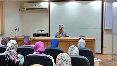 وكيل صحة البحيرة يجتمع بالمقبولات ببرنامج المرأة تقود