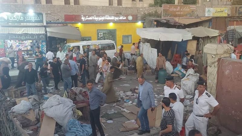 حملة مكبرة لإزالة