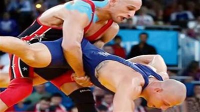 كرم جابر يتأهل لنهائي بطولة العالم للرواد للمصارعة