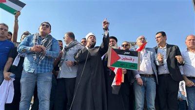 عاجل.. الحشود أمام المنصة تدعم قرارات الرئيس السيسي وترفض تهجير الفلسطينيين وتندد بالعدوان الصهيوني