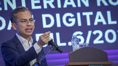 ماليزيا والصين توقعان مذكرات تفاهم في الاتصالات والأمن السيبراني