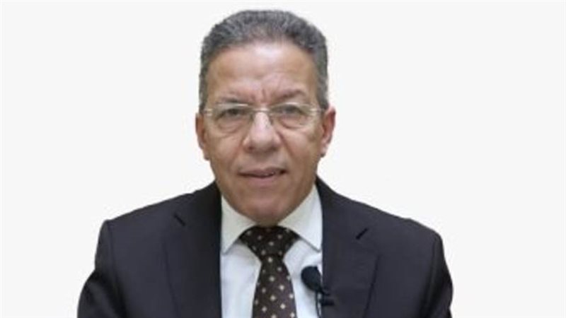 نقيب الأطباء أسامة