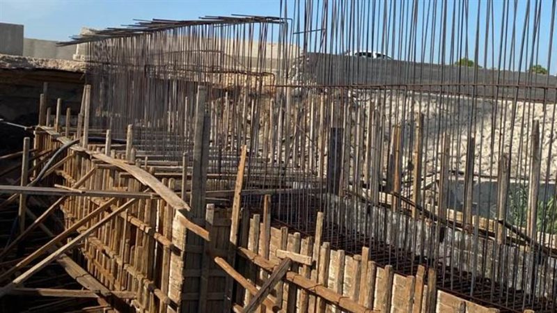 كوبري معدني على مصرف