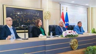 وزراء الإسكان والتخطيط والتنمية المحلية ومحافظ السويس يفتتحون مشروعات قومية بالمحافظة 