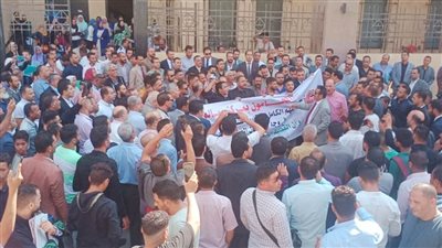 وقفة للمحامين بالمنيا للتضامن مع فلسطين