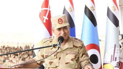 الفريق أسامة عسكر يشهد ندوة الأكاديمية العسكرية للدراسات العليا والاستراتيجية