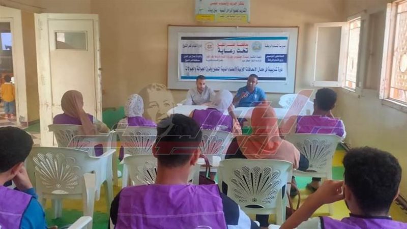 خلال الندوة