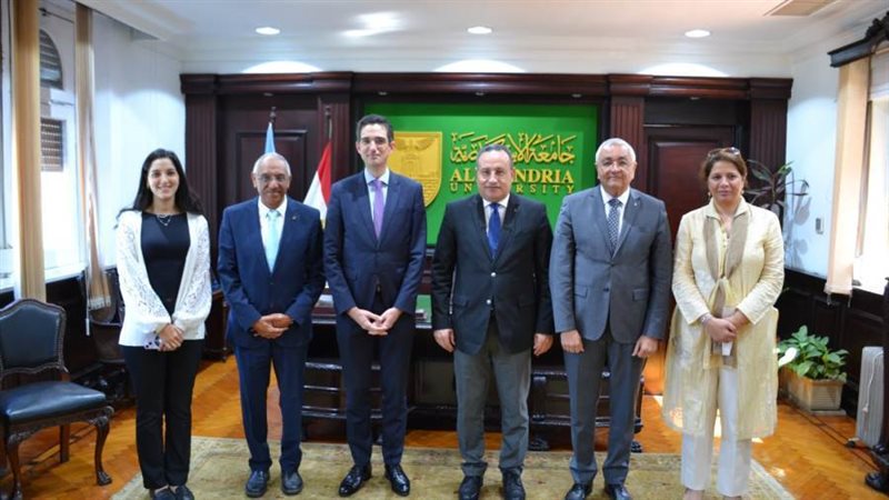 رئيس جامعة الإسكندرية