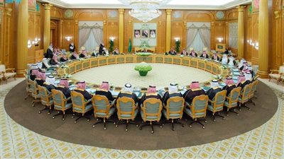 مجلس الوزراء السعودي يؤكد أهمية التحرك العاجل لوقف العمليات العسكرية وخفض التصعيد بقطاع غزة