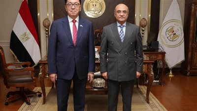 وزير العدل يبحث سبل التعاون في مختلف المجالات القانونية والقضائية مع سفير كازاخستان 