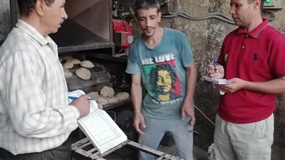 ضبط 89 مخالفة تموينية خلال حملات على المخابز البلدية والأسواق بالمنيا
