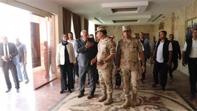  محافظ الوادي الجديد يستقبل مدير جمعية المحاربين القدماء وضحايا الحرب