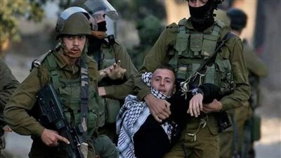 الاحتلال الإسرائيلي يعتقل 45 فلسطينيًا من الضفة الغربية