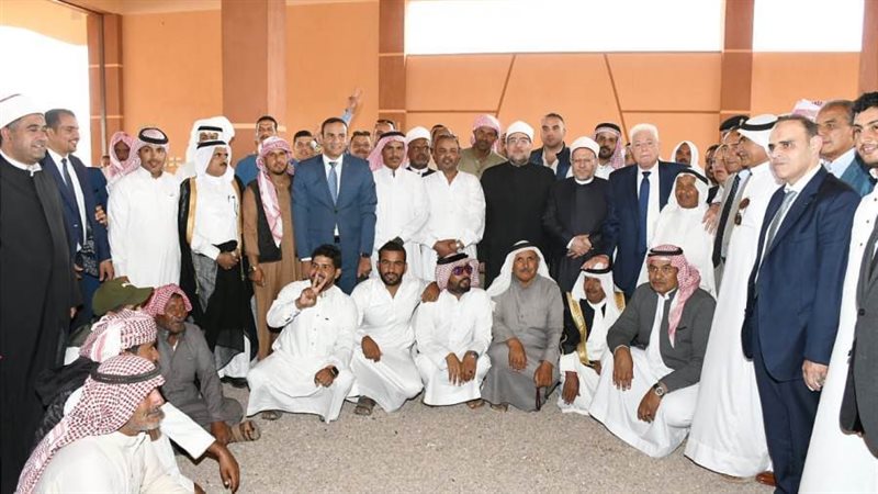 أهل نويبع مع وزير