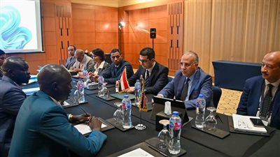  سويلم يلتقي وزير الموارد المائية والري بجمهورية جنوب السودان