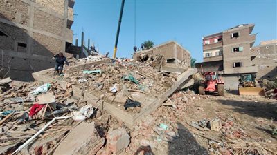 مدير أمن سوهاج يتابع استخراج ضحايا منزل جزيرة شندويل المنهار